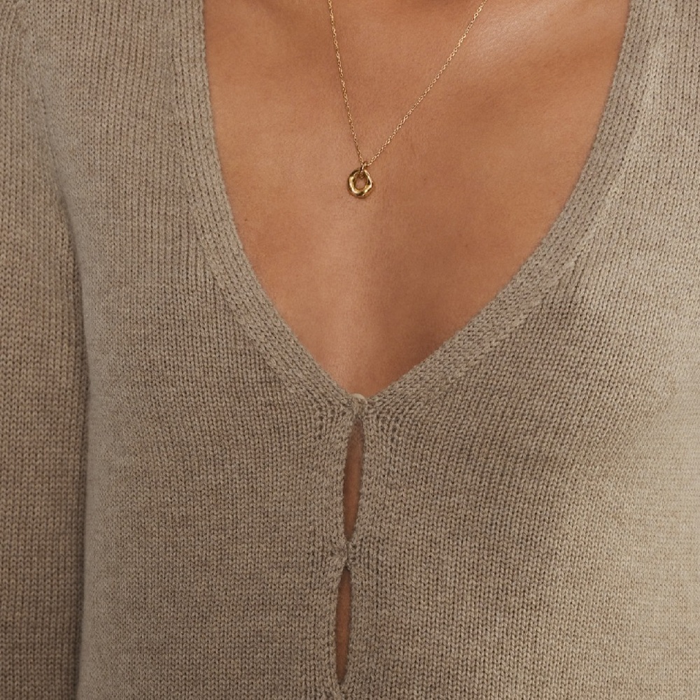 Aritzia | Wilfred Basque Cardigan in Oatmeal - Picture 14 of 14
